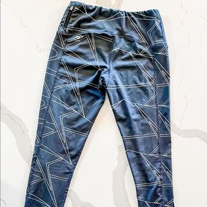 Oiselle 7/8 Leggings